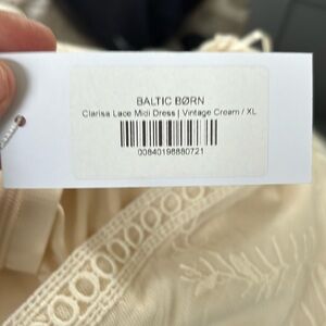 Baltic born Clarisa lace midi dress vintage cream seize XL